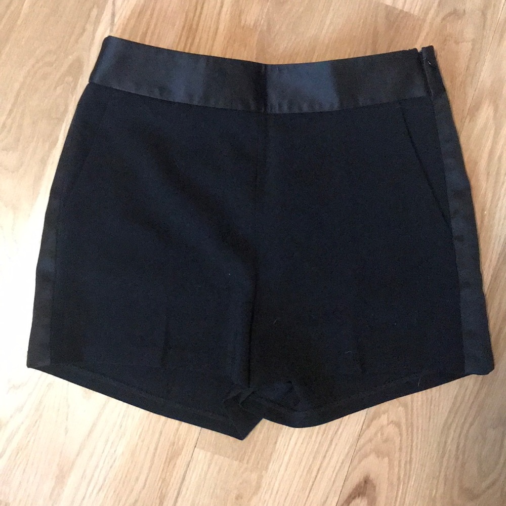 Express Tuxedo short size 6